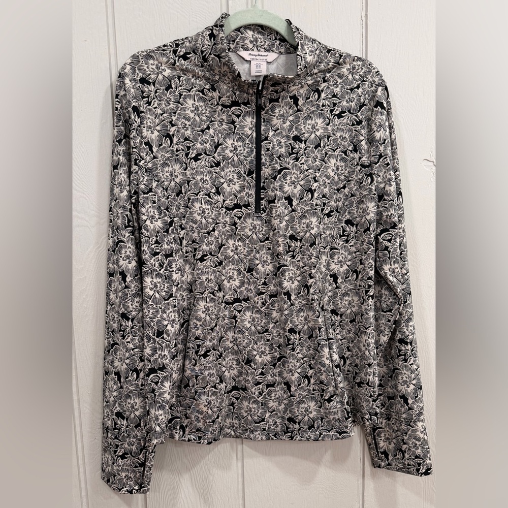 Tommy Bahama Black and Cream Activewear pullover
